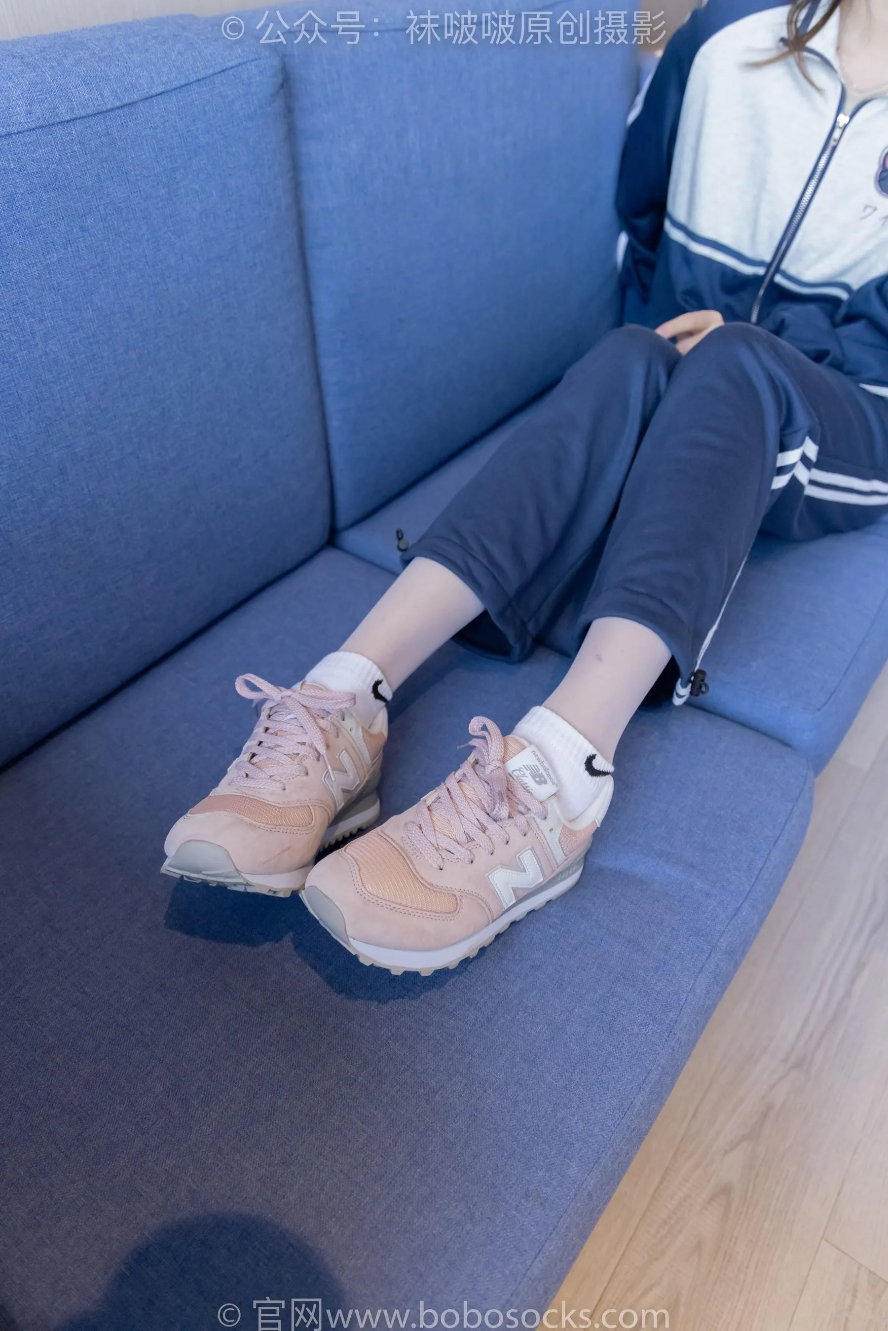 [BoBoSocks袜啵啵]NO.226 小甜豆-运动鞋、白棉袜、白丝 [87P]插图2